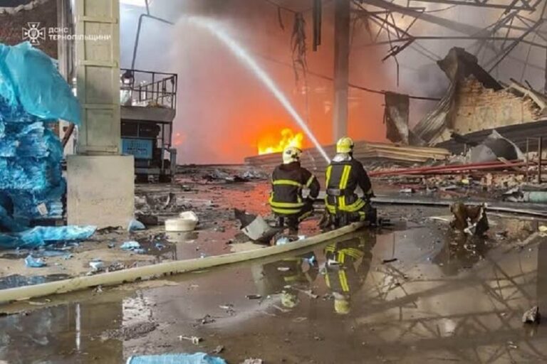 У Тернополі уражені інфраструктурні об’єкти, частина міста без світла