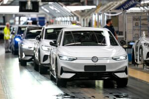 У Volkswagen 20 тисяч працівників погодилися на звільнення
