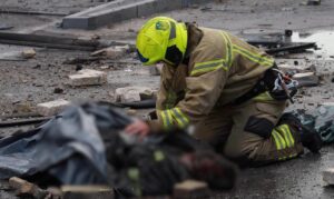 Удар по Києву: загинули троє рятувальників