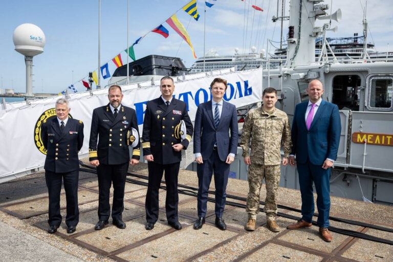 Україна одержала тральщики від Бельгії та Нідерландів