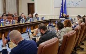 Уряд вирішив збільшити видатки на 449 млрд