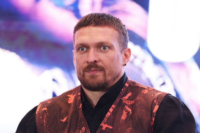 Усик розповів, що його надихає у професійному спорті