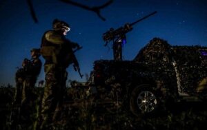 В Києві на тлі атаки “шахедів” пролунали вибухи