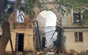Новини України - В Одесі з-під завалів дістали загиблу