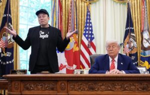 Новини світу - В США переглядають співпрацю зі SpaceX через конфлікт Трампа та Маска