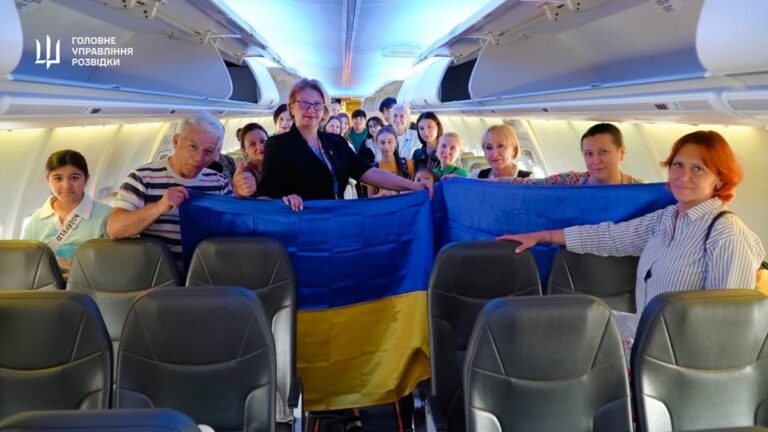 З Ірану евакуювали 31 українця, серед них – 14 дітей