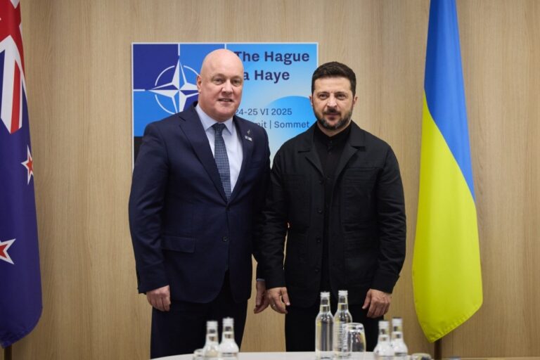 Зеленський обговорив з прем’єром Нової Зеландії боротьбу з “шахедами”