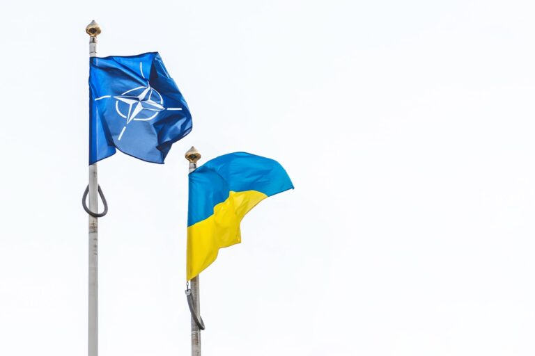 Зеленський підтвердив запрошення України на саміт НАТО