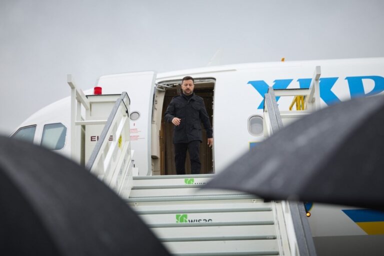 Зеленський прибув на cаміт у Вільнюсі