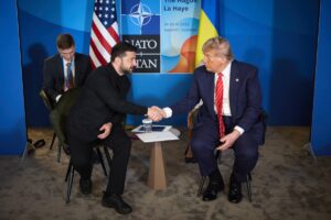 Зеленський розкрив деталі розмови з Трампом