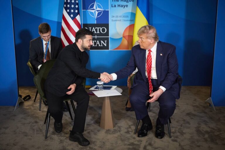 Зеленський розкрив деталі розмови з Трампом