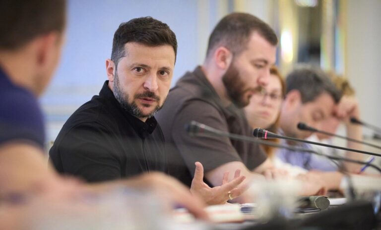 Зустріч з Путіним: президент зняв важливу умову