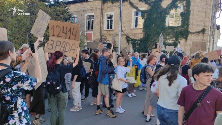 Акції протесту очікуються у 15-20 містах – глава МВС