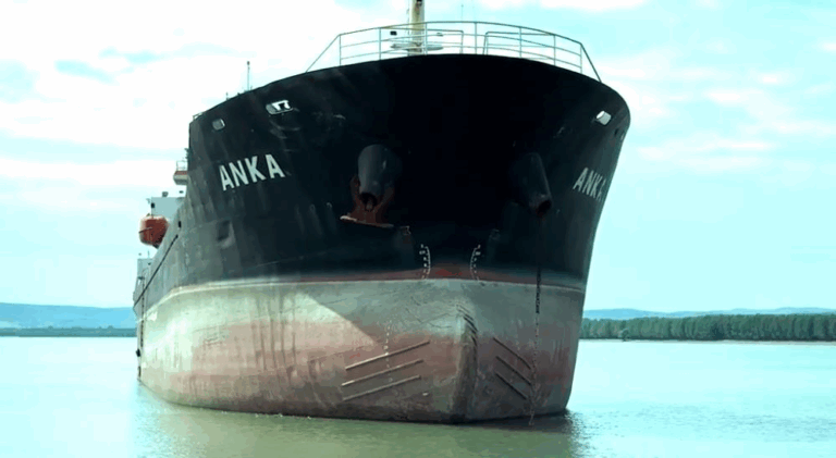 АРМА продасть судно, яке заходило до окупованого Криму
