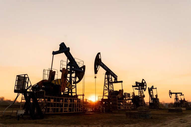 Експорт нафти з Росії у 2025 році значно впав – ЗМІ