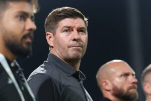 Легендарний футболіст Ліверпуля став дідусем