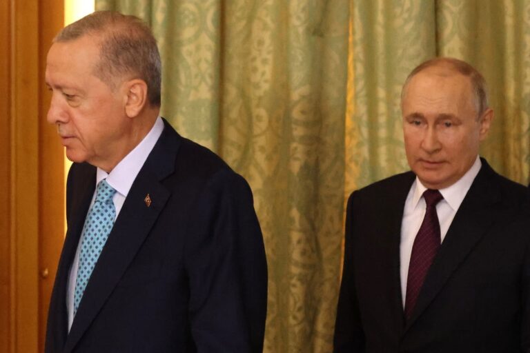 Путін підтвердив Ердогану готовність до 3-го раунду переговорів з Україною