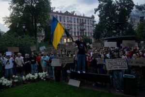 РФ на тлі протестів в Україні почала масштабну інформоперацію – розвідка