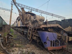 Росіяни вдруге за добу атакували локомотив на залізниці