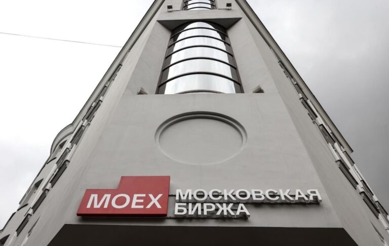 Російські акції обвалилися через заяву Трампа