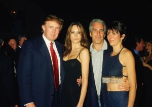 Трамп присилав Епштейну непристойне вітання – ЗМІ