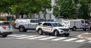У Білий дім викликали саперів через підозрілий пакет