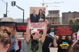 У Грузії вийшли на протести проти “цих свиней, росіян” на ЧС з фехтування