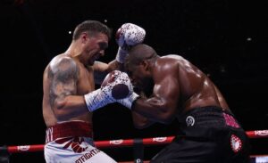 Усик висловився про шанси Дюбуа повернути чемпіонський титул
