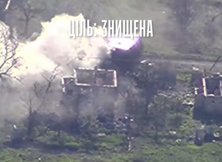Воїни 28-ї ОМБр показали екслюзивні кадри роботи