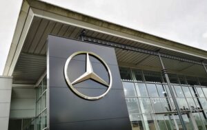 Авто новини - Mercedes представить більше 30 нових моделей до кінця 2027 року