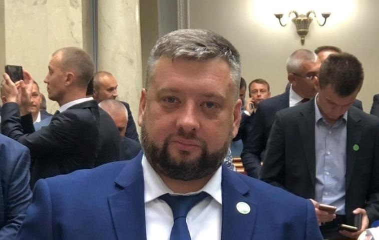 Нардепа Кузнєцова покарають за корупційний скандал