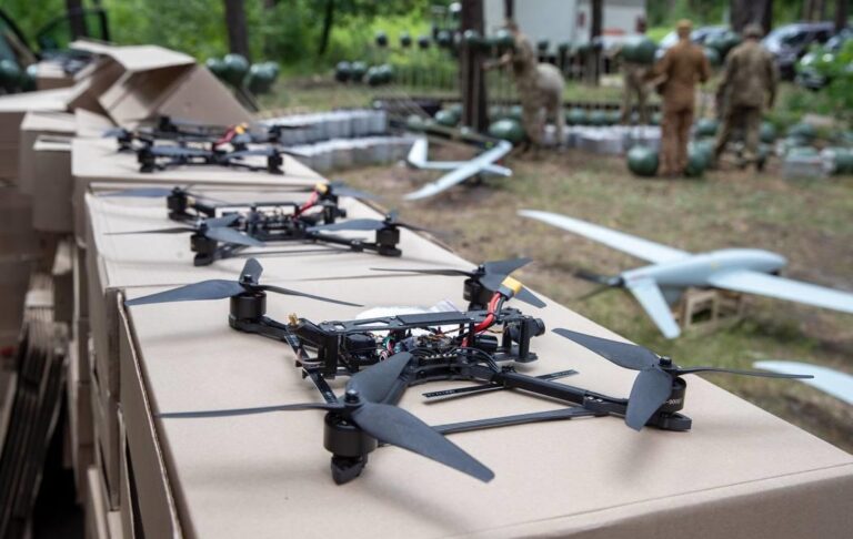 Названо обсяг постачань FPV-дронів для ЗСУ