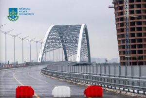 Прокуратура вимагає стягнути 2 млрд за договором Подільського місту