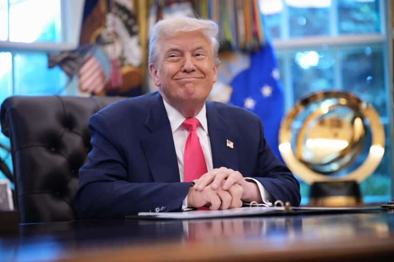Трамп почав готовати зустріч Зеленського і Путіна