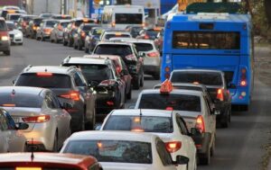 У Києві відкриють реверсивний рух на мосту через Десенку