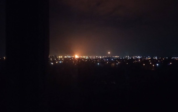 У Волгограді РФ вибухи: евакуюють людей з будинку, скасовано рейси