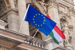 Угорщина оскаржить передачу російських активів Україні