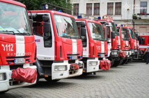Україна отримала від Латвії 16 пожежних автомобілів