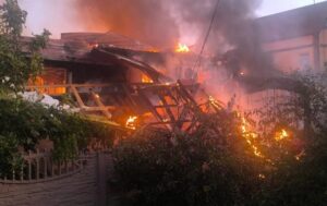 Війська РФ обстріляли Херсон: троє поранених