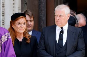 Король Чарльз може відсторонити герцогів Йоркських від родинних заходів