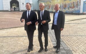 Лідери коаліційних фракцій ФРН прибули до Києва