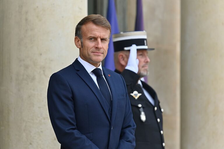 Макрон гостро відповів Трампу на вимогу щодо Китаю
