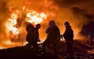 На Київщині внаслідок вибухів виникли пожежі – ОВА