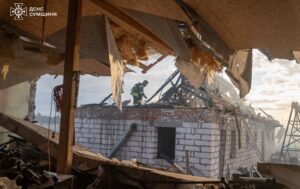 На Сумщині пʼятеро людей постраждали внаслідок атак росіян