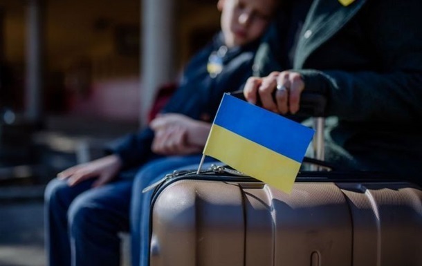 Рада ЄС розробляє план повернення українських біженців додому