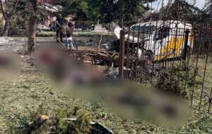 Росія вбила бомбою понад 20 цивільних на Донеччині