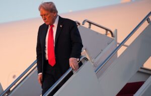 Трамп назвав труднощі завершення війни в Україні