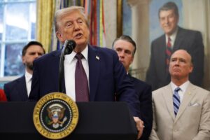 Трамп заявив, що дізнався “цікаві речі” про Путіна