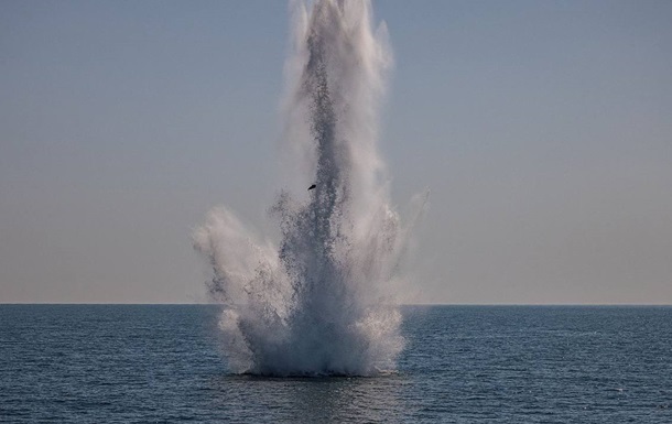 У Чорному морі знищили дрейфуючу морську міну