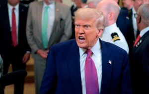 У Держдепі США заявили про руйнування дипломатії і мегаконтроль – Politico